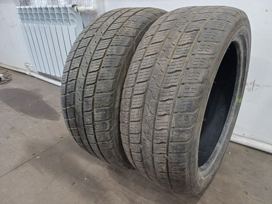 Шины 245/45 R18 Powertrag пара.
