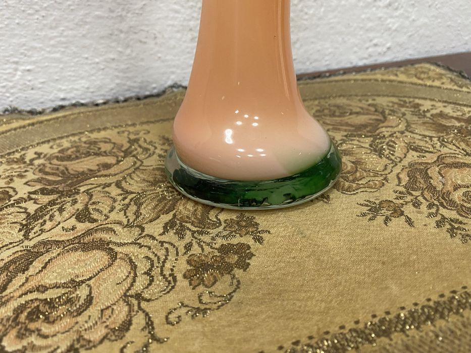 Италианска ваза от разноцветно разтопено стъкло мурано