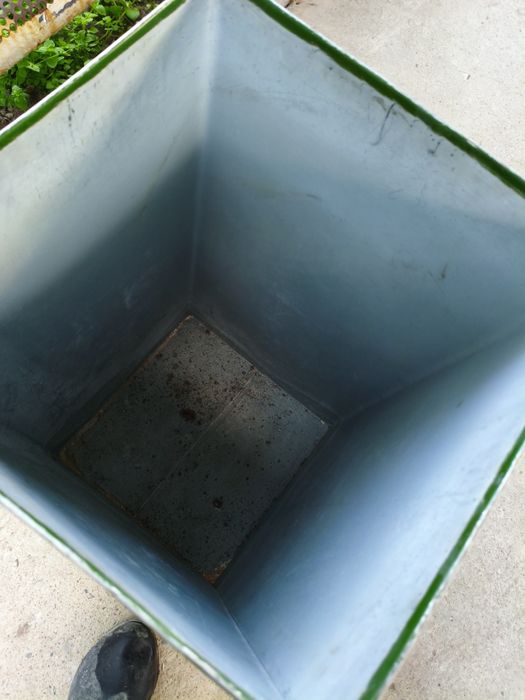 Посуда ,ёмкость для муки