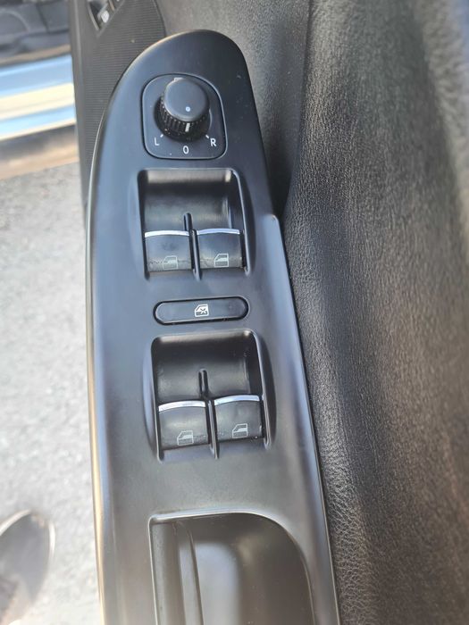 *** САМО НА ЧАСТИ *** Volkswagen Passat B6 2.0TDI, десен волан