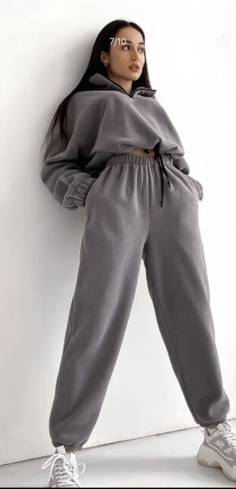 Костюм спортивный