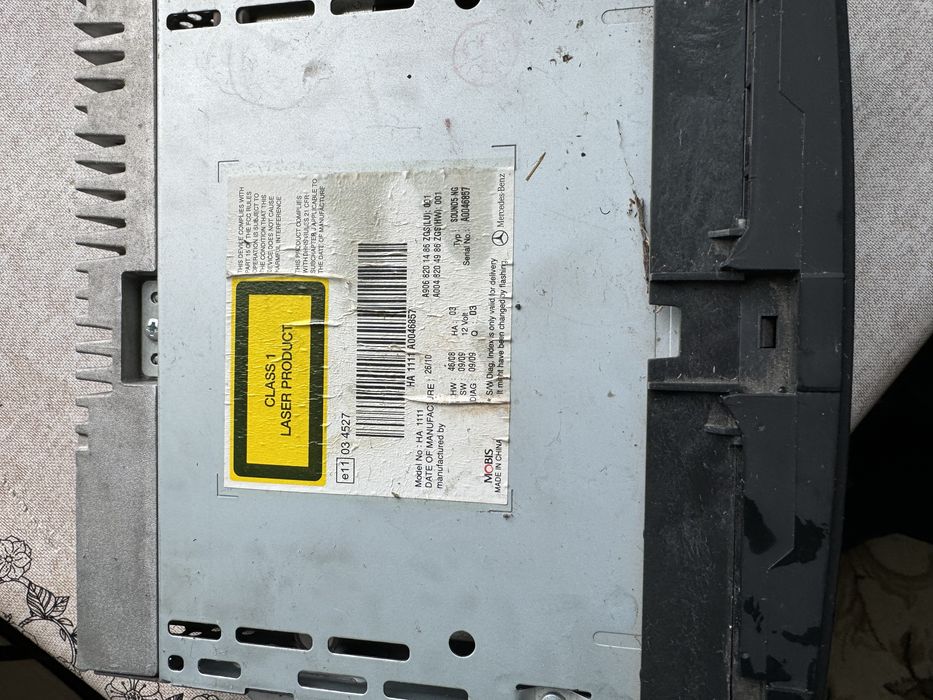 Продам магнитолу Мерседес Спринтер