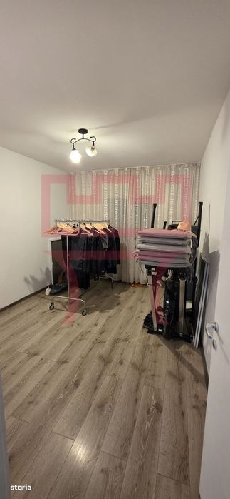 Casa zona Platinia Parcul Mare curte 500mp + apartament/ birou