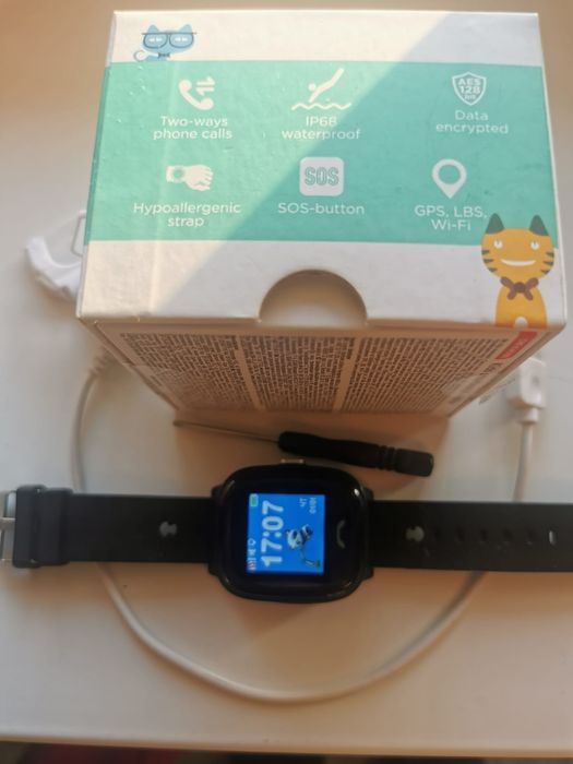 Продаю часы детские