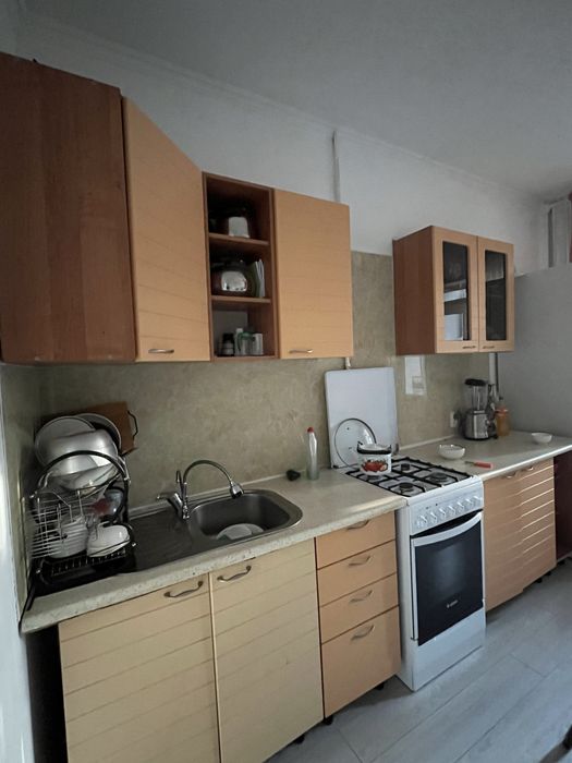 Продам кухонный гарнитур срочно