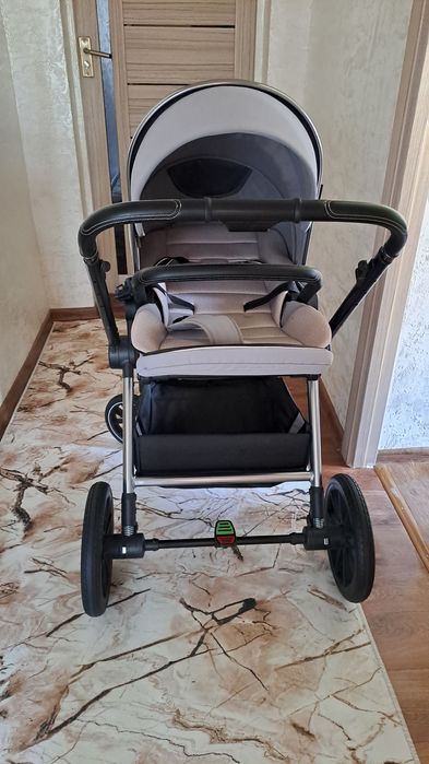 Продам коляску в хорошем состоянии