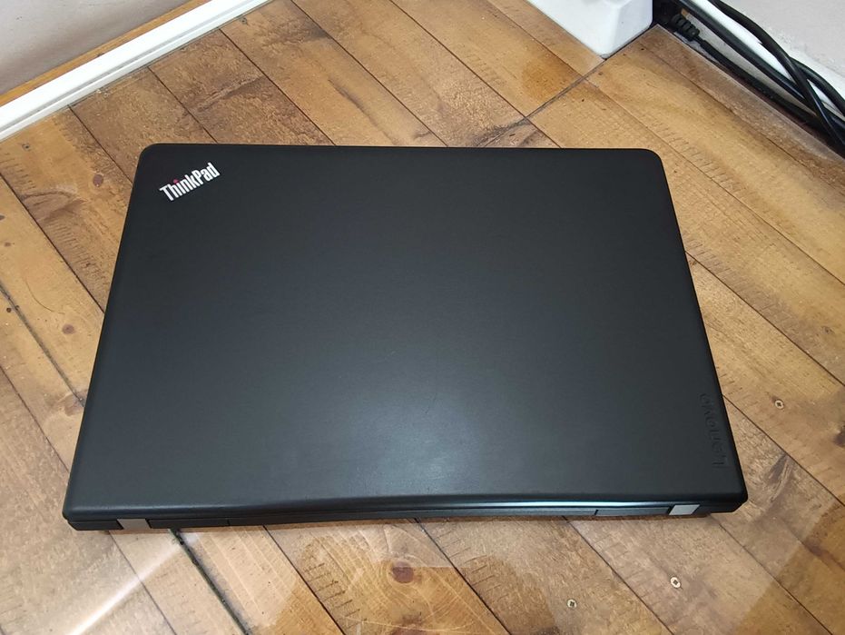 Лаптоп Lenovo ThinkPad E570 – 15.6  Core i5-7200U  8GB RAM  240GB NVMe SSD