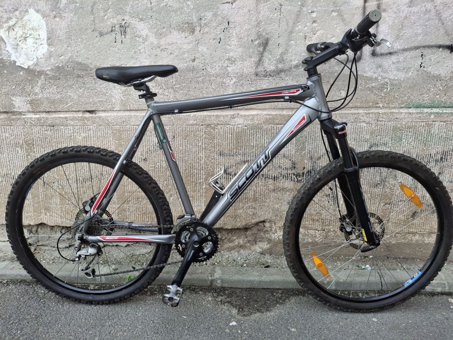 Vând bicicleta SCOTT