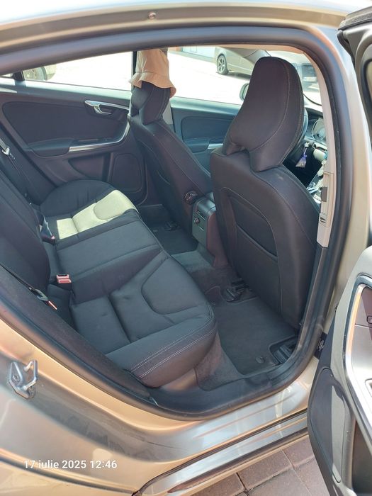 VOLVO S60 2014 — imagine 5