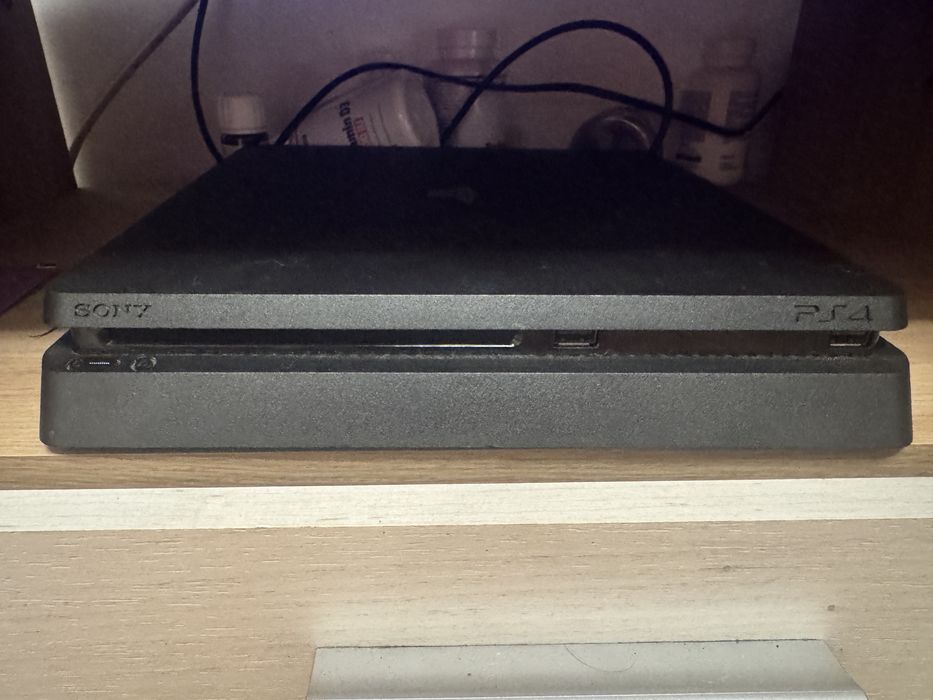 Playstation 4 modat