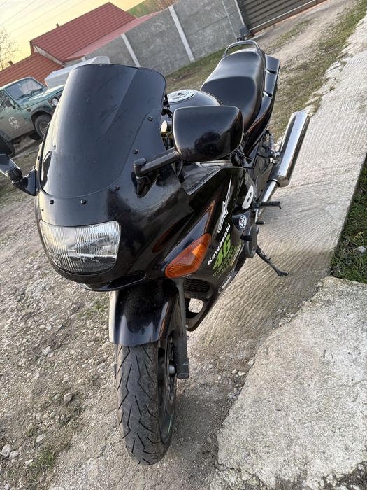 Kawasaki ZZR600 2002