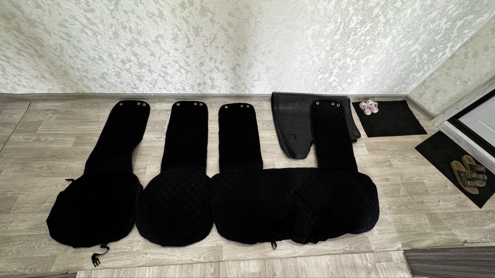 Продам авточехлы универсальные