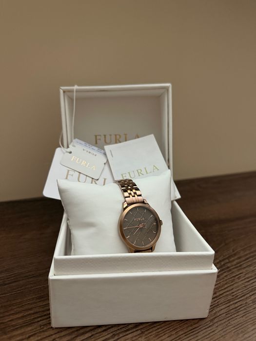 Дамски часовник - златист, Furla
