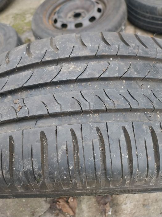 Vând anvelope+jante tablă