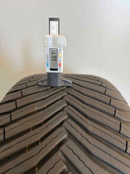 Set anvelope  mixte All Season 235 45 R20 100H Michelin Cross Climate 2 Suv dot 4023 6.67mm