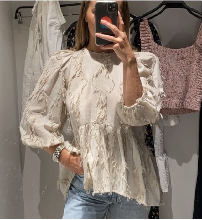 Ефектна блуза Zara