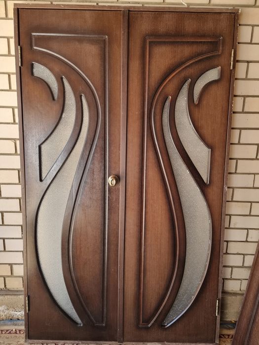 Продам двери межкомнатные