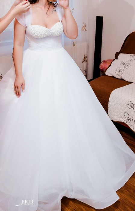 Vand rochie de mireasa