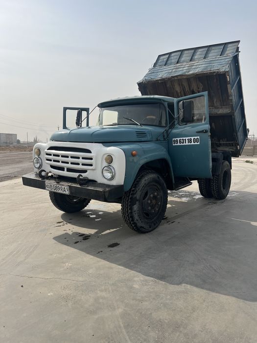 Самасвал зил сотилади.