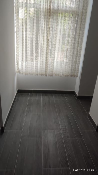 Vând garsonieră etaj 1 Soarelui