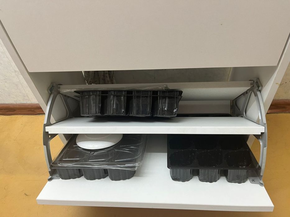 Стеллажи для обуви/обувницы