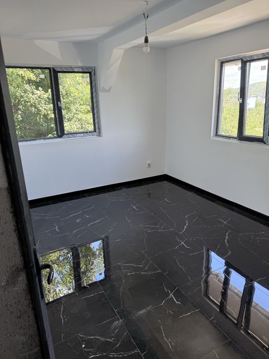 Inchiriez hala depozitare/ birouri