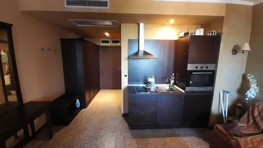Продава се Едностаен апартамент в к.к. Слънчев бряг - 51 кв.м за 700 €/кв.м - Снимка #4