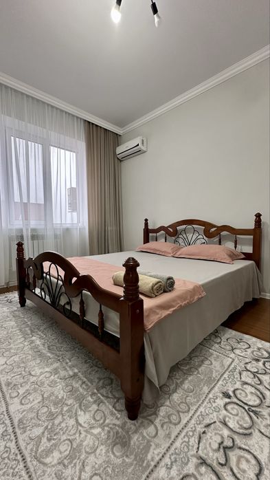 Кровать 1800 без матраца