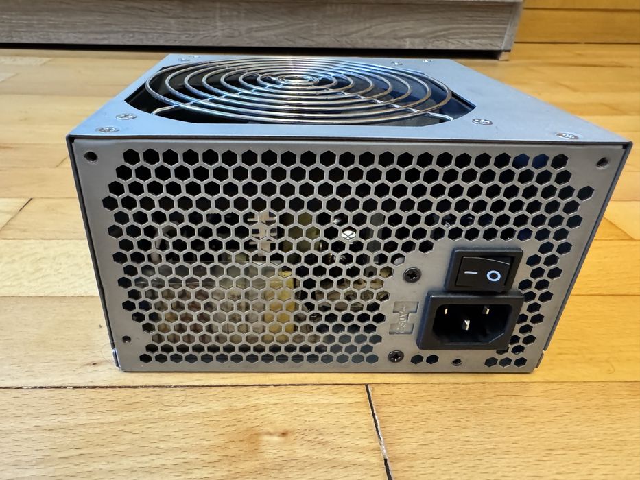Качествени захранвания за компютър FSP Fortron (350W / 400W / 500W)