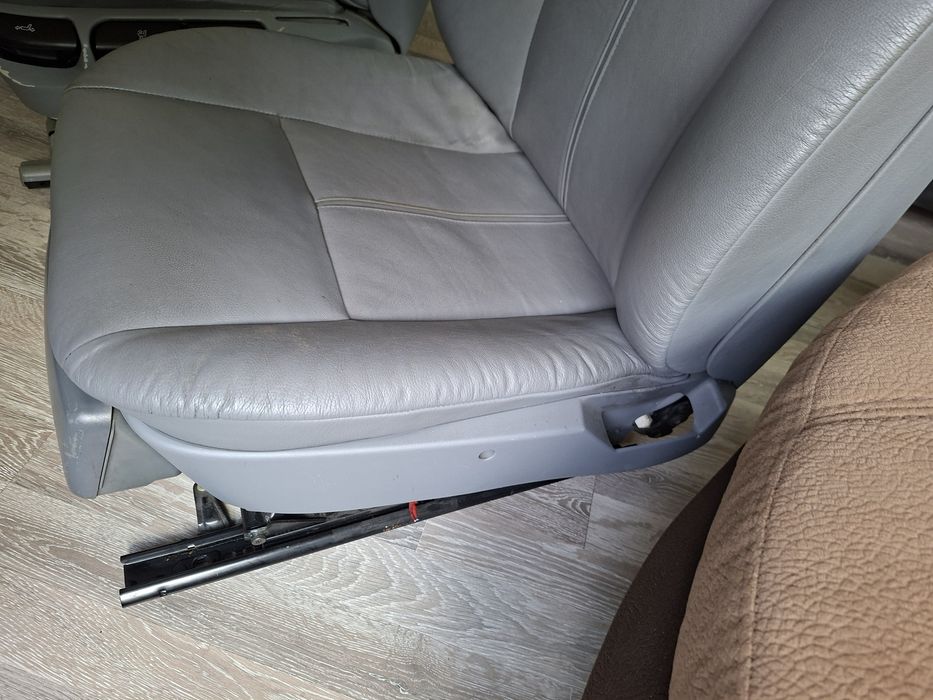 Предни седалки за BMW E39