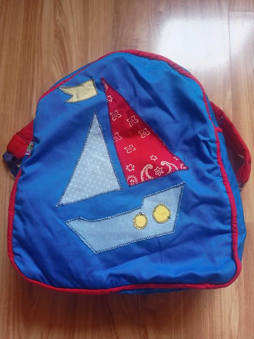 Момчешка раница за ясла