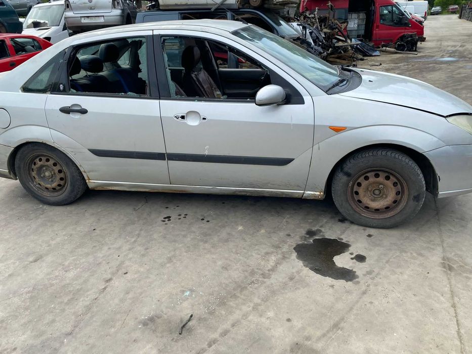 Piese  FORD  FOCUS I  1.6 benzina din 2001  - fydc