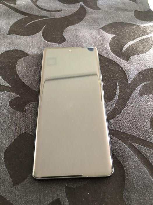 Продавам Huawei NOVA 9