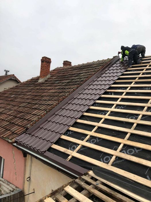 Executam acoperisuri si reparatii