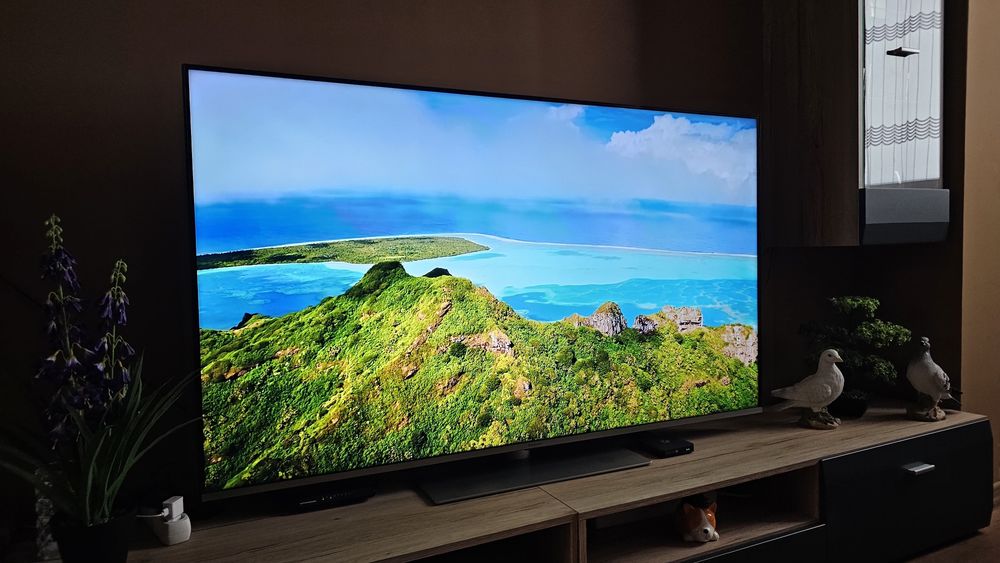 Телевизор Panasonic TX-65HX710E (65 инча / 164 см) – 4K Ultra HD Smart TV