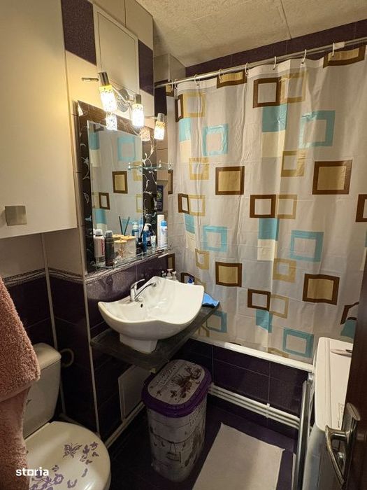 Apartament cu 2 camere , 64 mp, zona Centrala