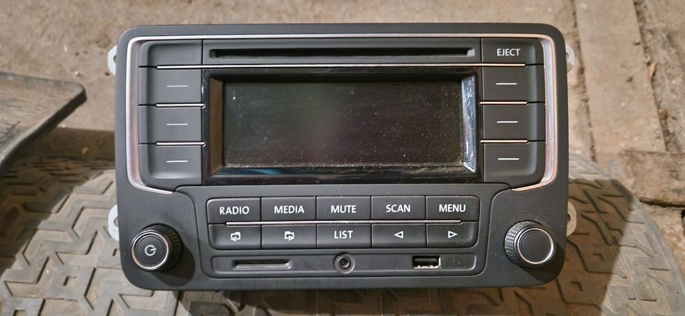 Radio si stopuri vw touran