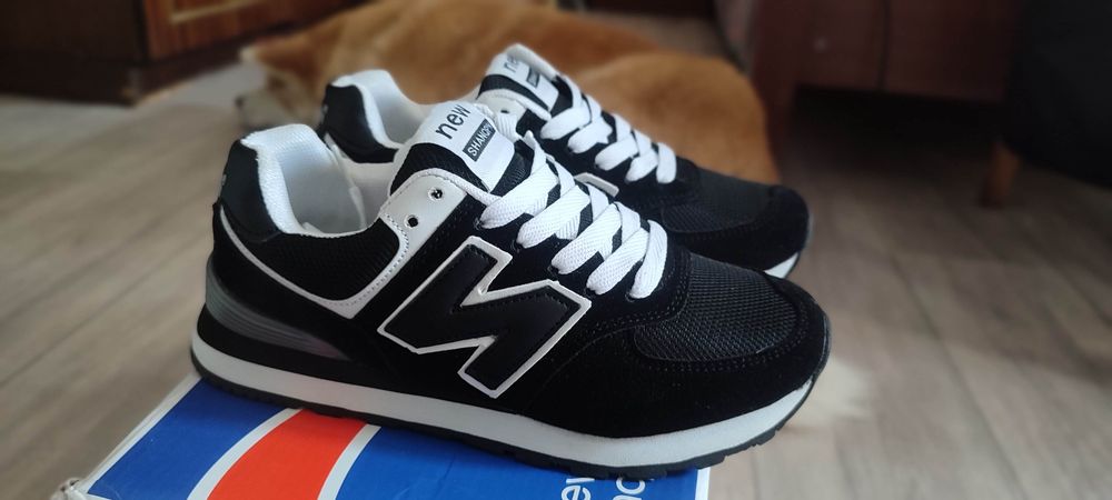 Кросовки новые 35р.