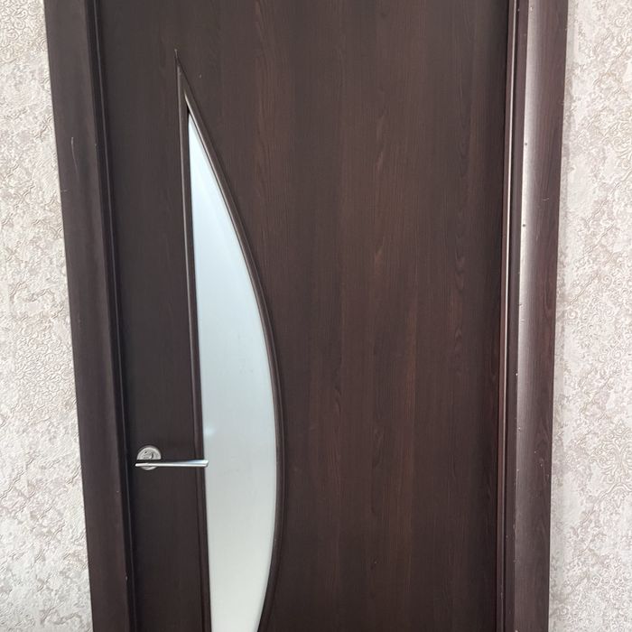 Межкомнатные двери б/у продам