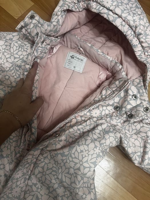 Продам комбинезон на девочку