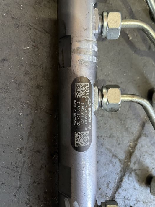 Помпа дюзи рейл бмв 3.0д 245 ( pompa diuzi reil 3.0d 245 N57D30A )