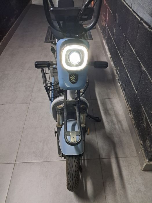 Скутер 2024 года.