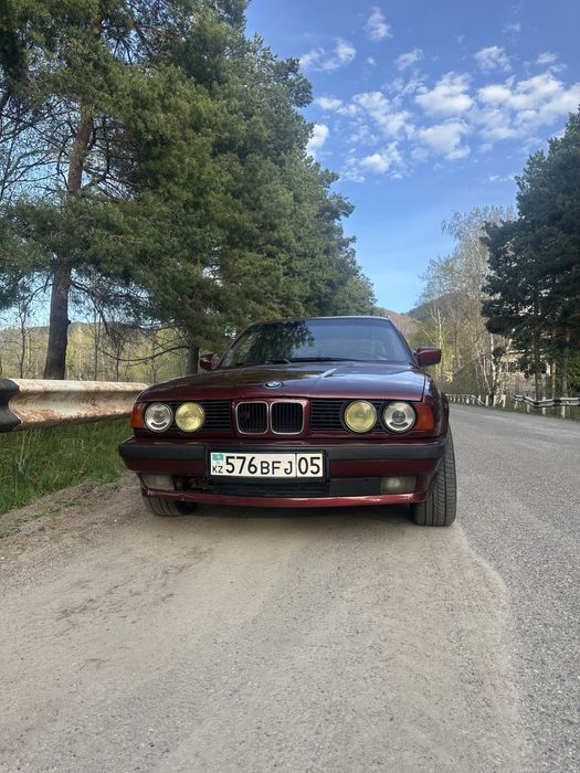 Продам  бмв срочно