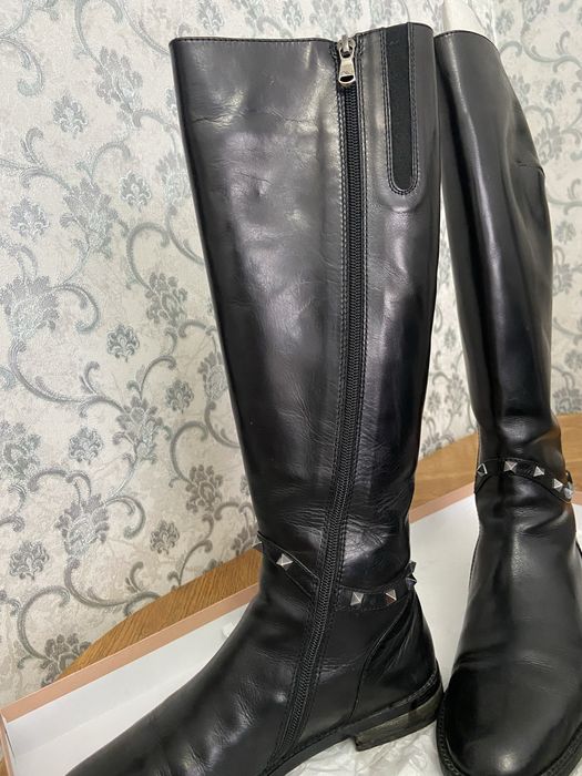 Зимние длинные сапоги