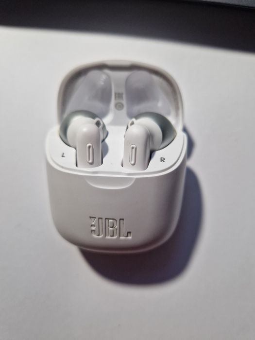 JBL Tune 225 TWS