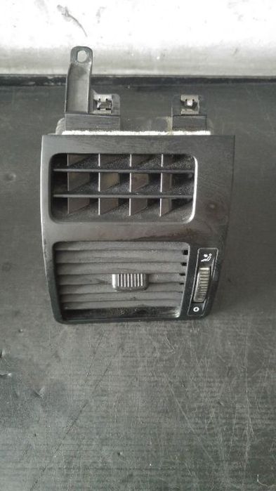Grila aer bord stanga fata vw touran 1t 1t0819703b