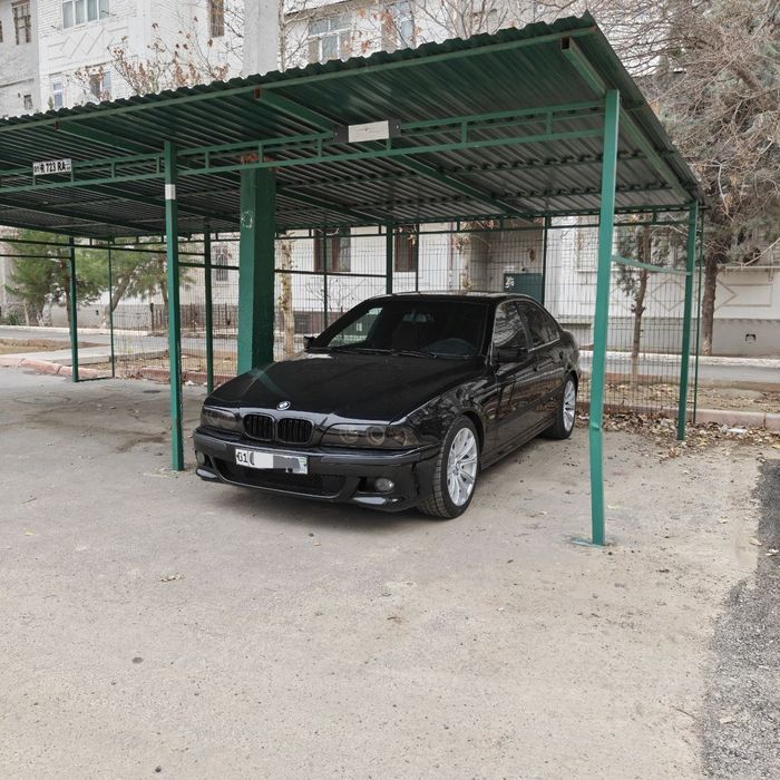 BMW E39, 1997, 2,8 л механика, в достойном состоянии