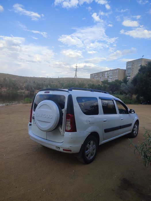 Машина только продажа ,на вацап