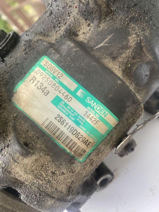 Compresor clima aer conditionat SD6V12 1,4 tdci Ford Fiesta Mazda 2