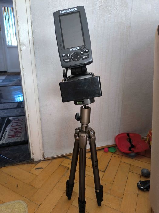 лодка за захранка RT4 в комплект със сонар Lowrens HOOK 4X